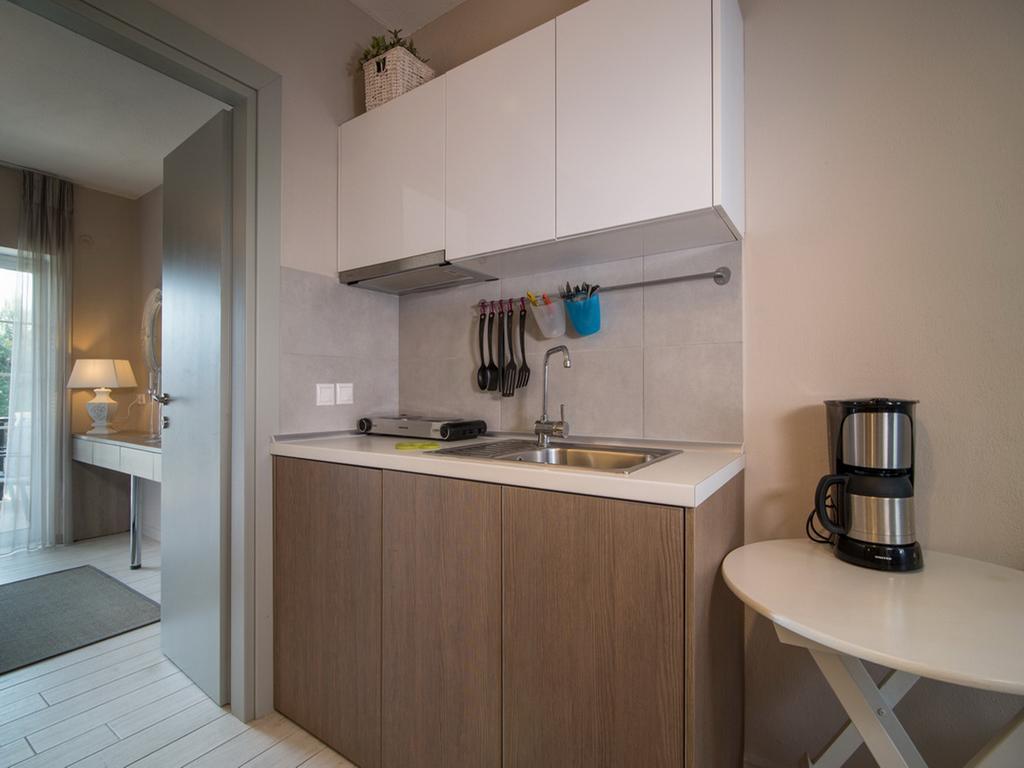 Frau Irenes Haus Appartement Sarti Buitenkant foto