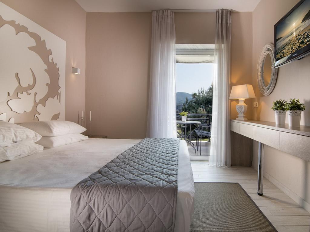 Frau Irenes Haus Appartement Sarti Buitenkant foto