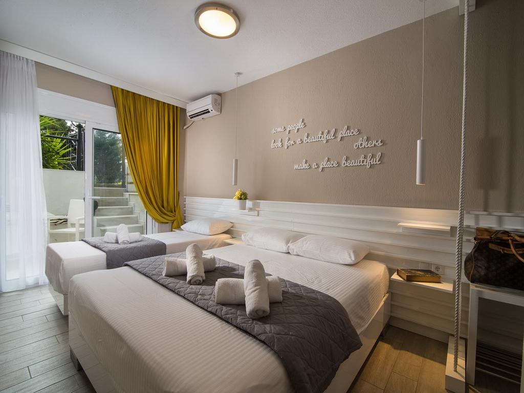 Frau Irenes Haus Appartement Sarti Buitenkant foto