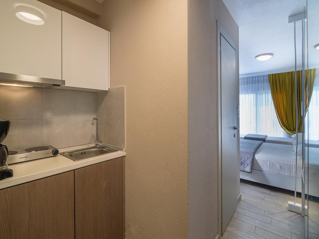 Frau Irenes Haus Appartement Sarti Buitenkant foto